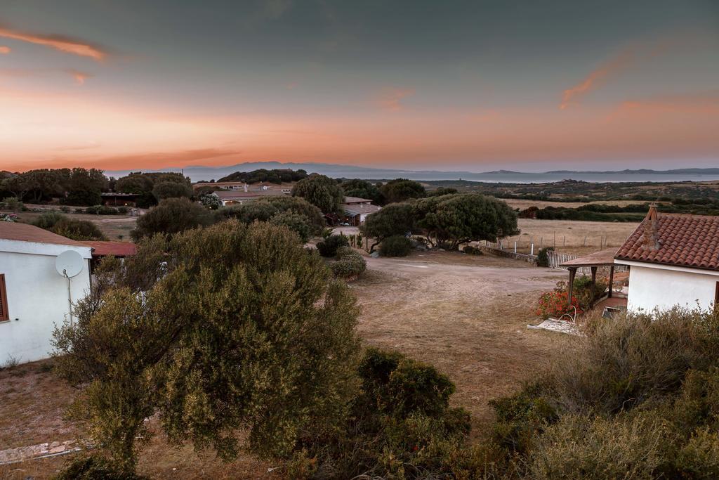Agriturismo Nuraghe Tuttusoni Aglientu Exterior foto