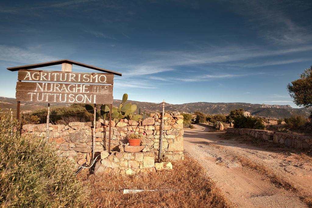 Agriturismo Nuraghe Tuttusoni Aglientu Exterior foto